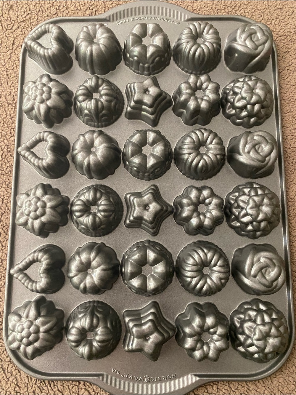 Nordic Ware, Tea Cakes and Candies Pan, 30 Assorted Miniature Molds